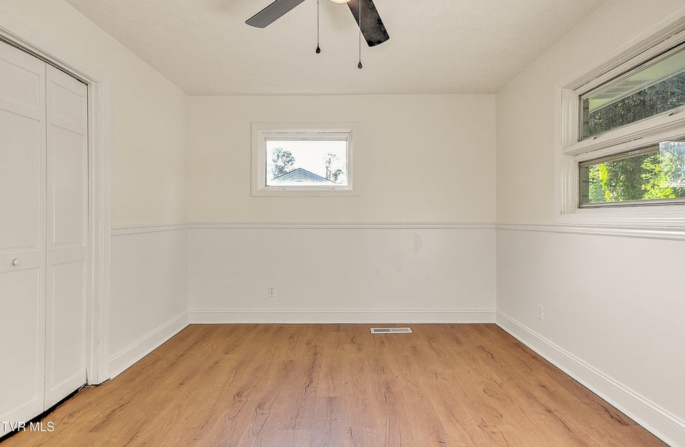 Photo #31: 116 Lakeview Circle