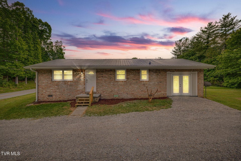 Photo #27: 1321 Haga Road