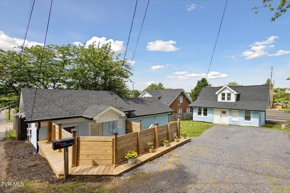 Photo #33: 2504 Fort Henry Drive