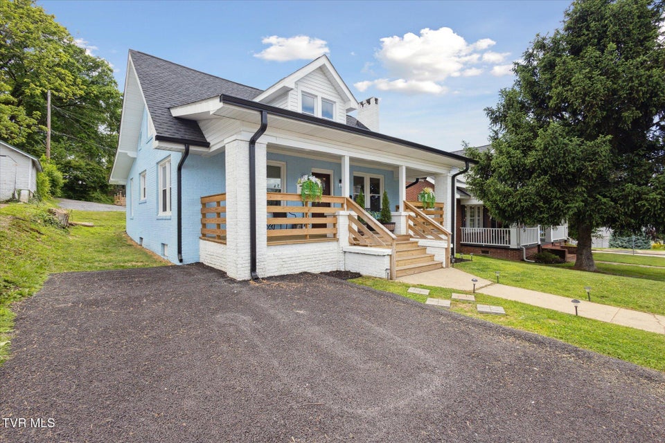 Photo #2: 2504 Fort Henry Drive