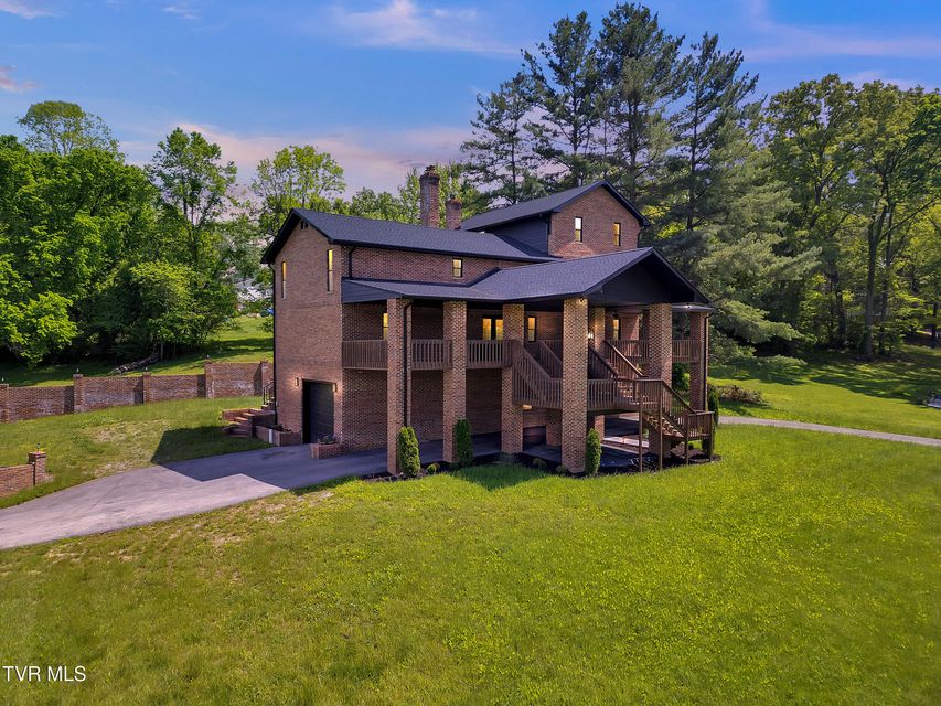 Photo #4: 120 Brookfield Drive
