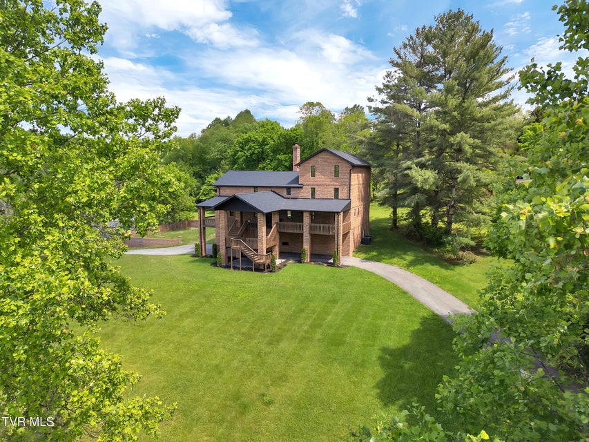 Photo #7: 120 Brookfield Drive