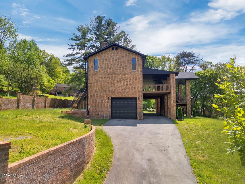 Photo #8: 120 Brookfield Drive
