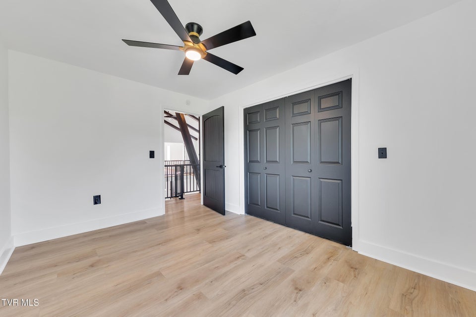 Photo #32: 120 Brookfield Drive