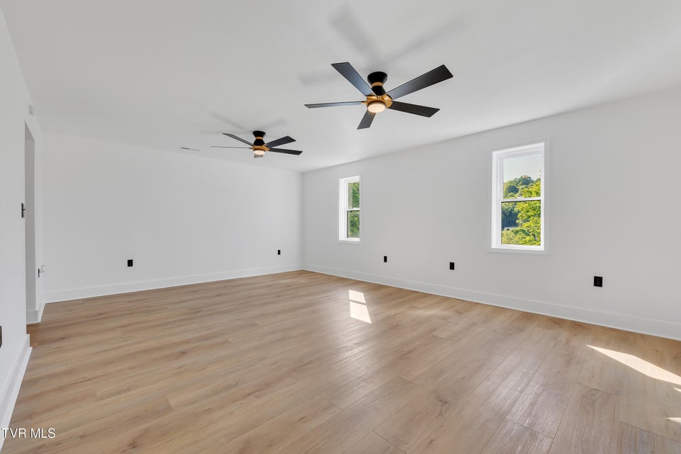 Photo #39: 120 Brookfield Drive