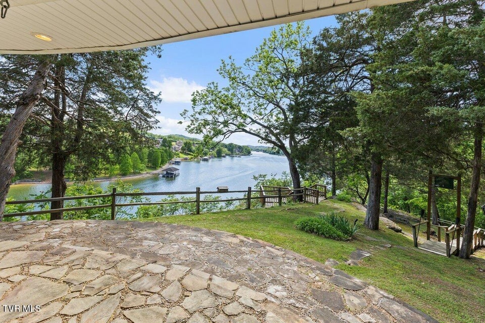 Photo #5: 651 Rangewood Road