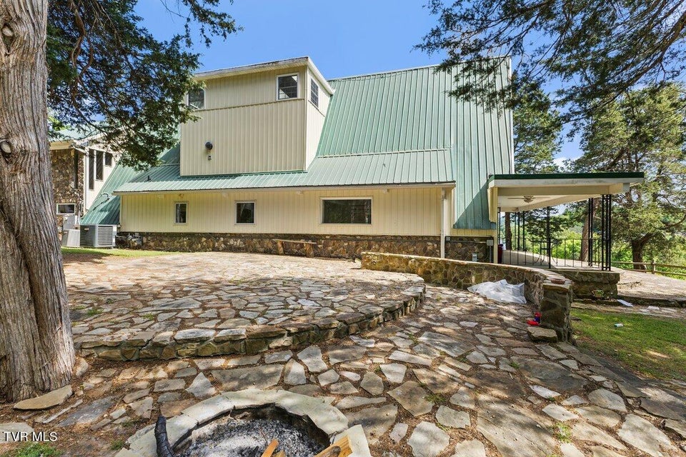 Photo #11: 651 Rangewood Road