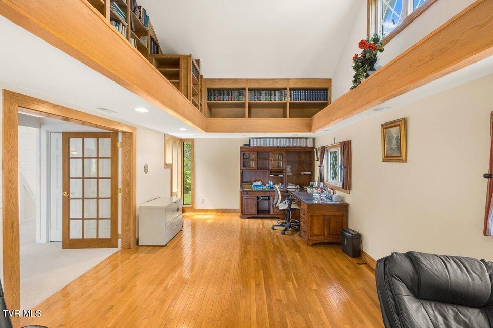 Photo #37: 651 Rangewood Road