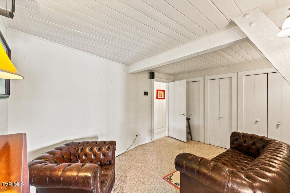 Photo #18: 651 Rangewood Road