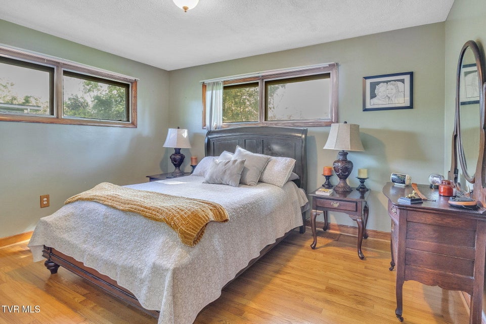 Photo #6: 204 Cloverdale Place