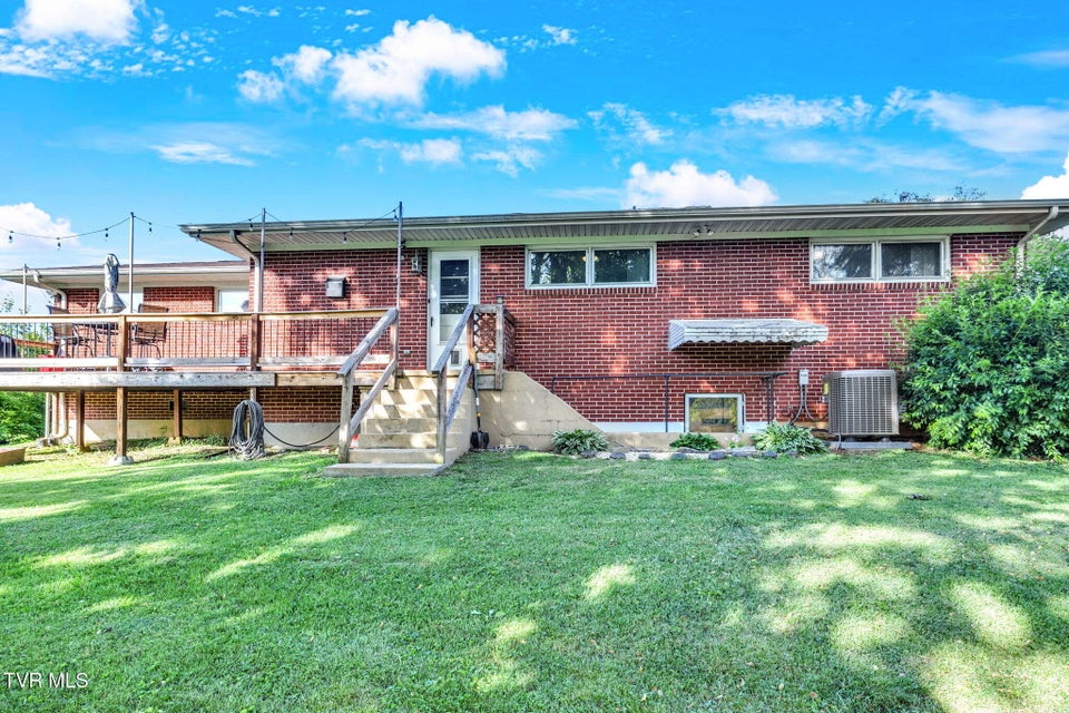 Photo #15: 204 Cloverdale Place