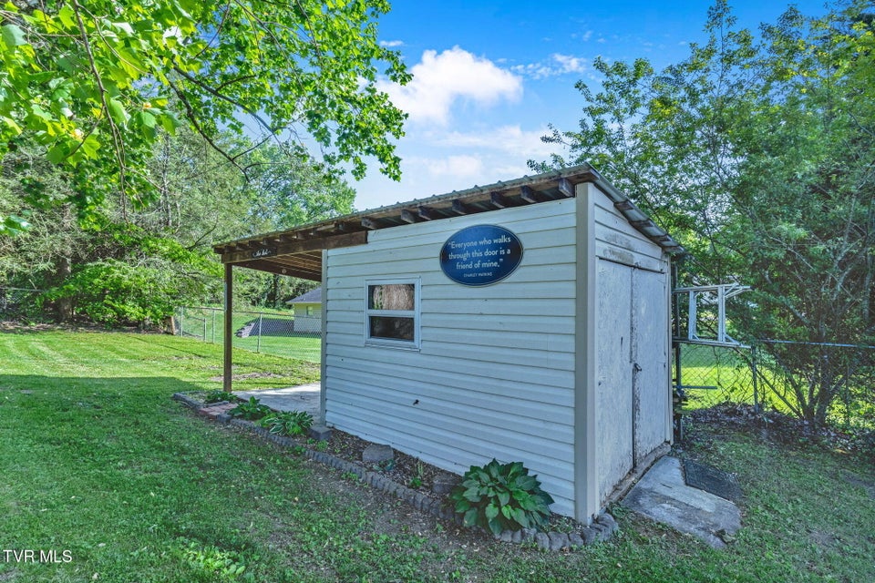 Photo #18: 204 Cloverdale Place