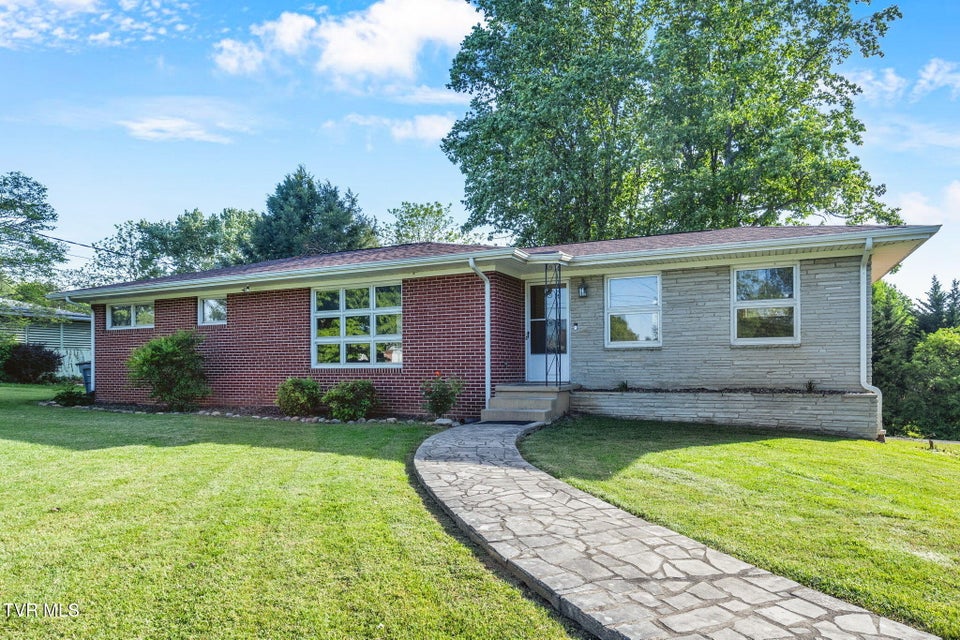 Photo #19: 204 Cloverdale Place