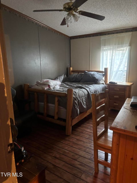 Photo #8: 608 Dutch Avenue