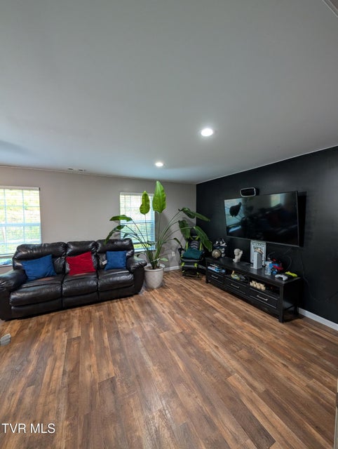 Photo #17: 105 London Pvt Drive