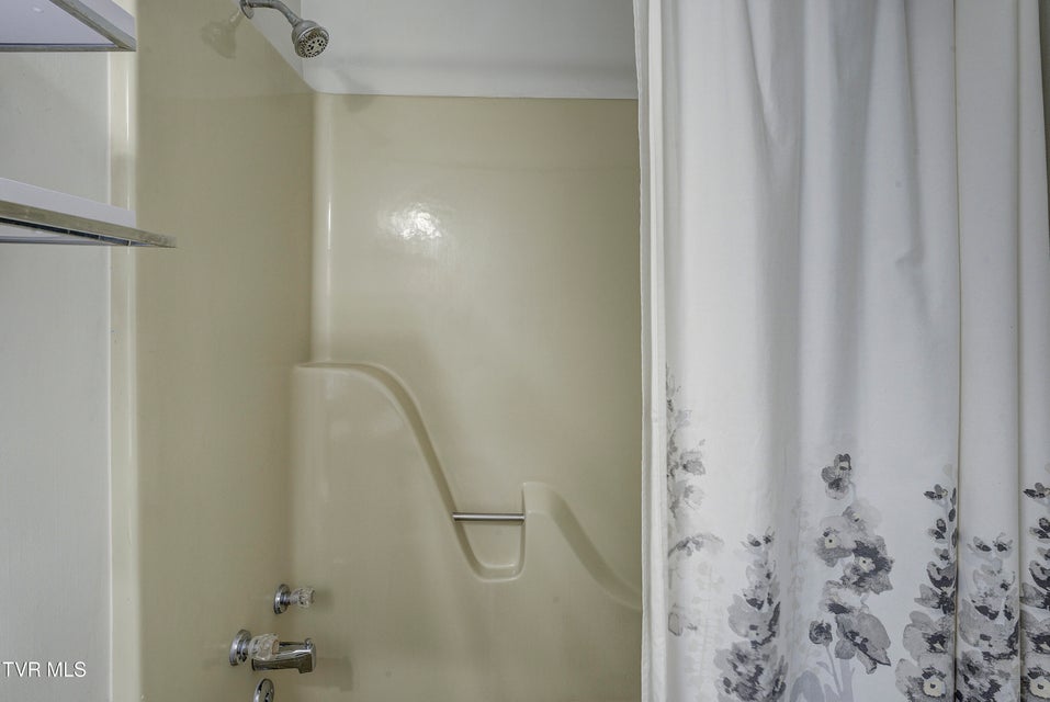 Photo #15: 266 Pine Laurel Circle