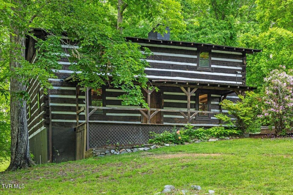 Photo #3: 2318 Westwood Street