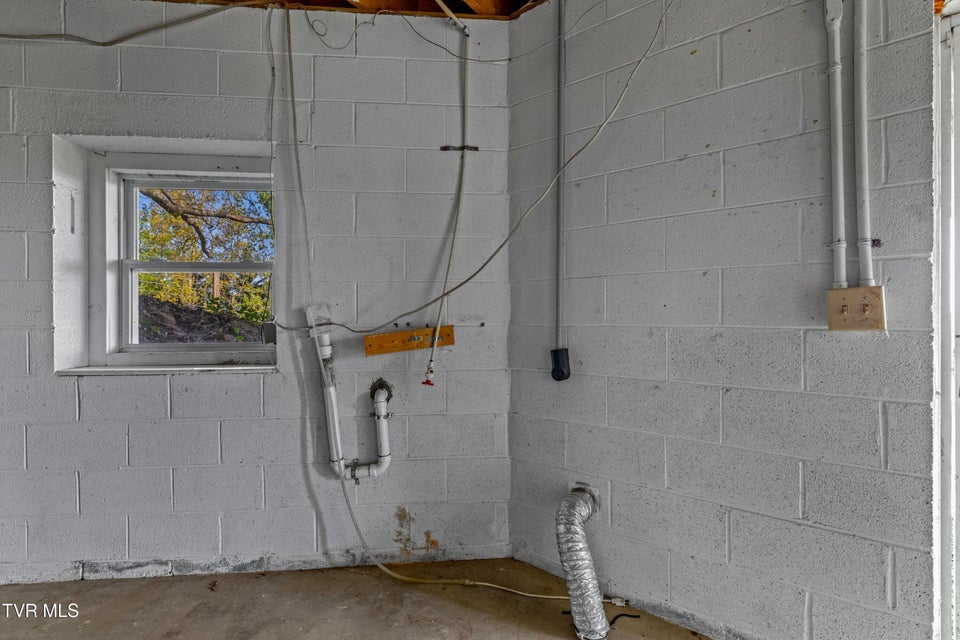 Photo #30: 1480 Foxford Road