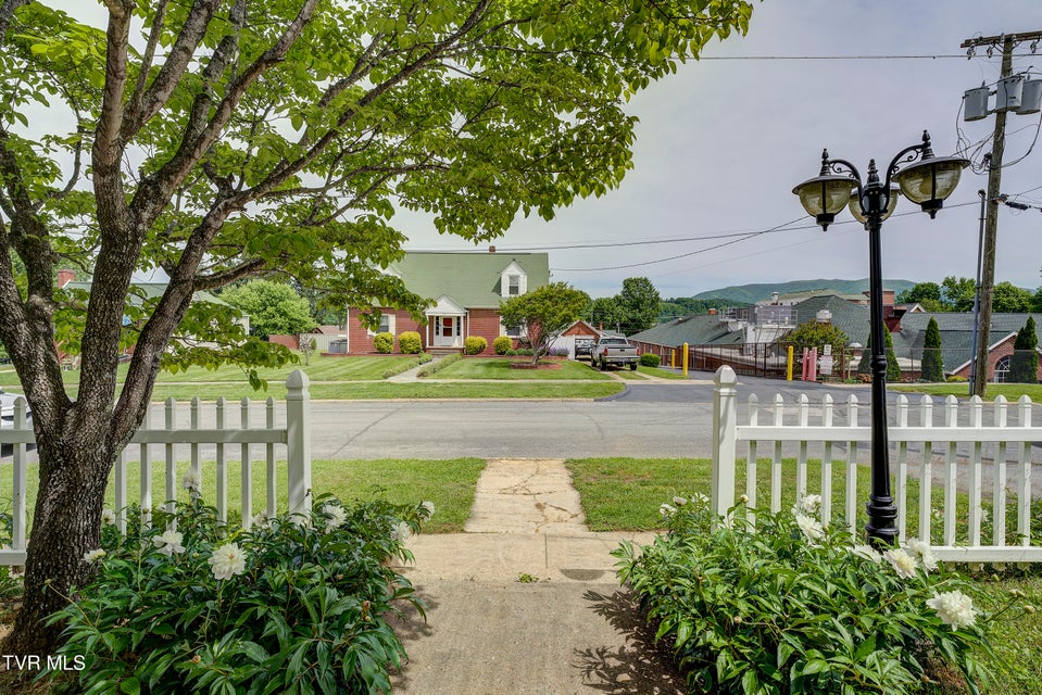 Photo #8: 110 I Street