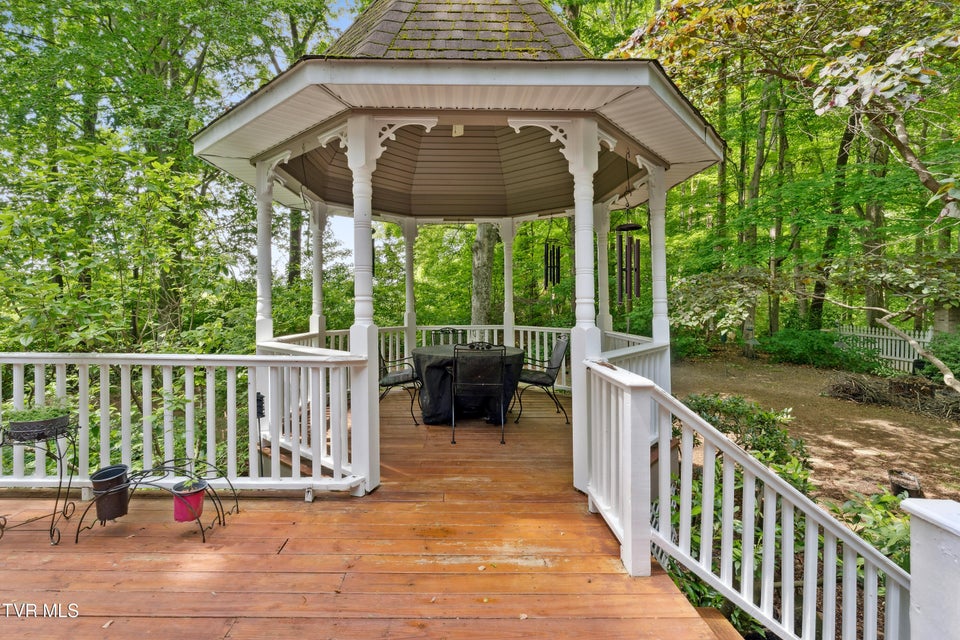 Photo #71: 3313 Victoria Court