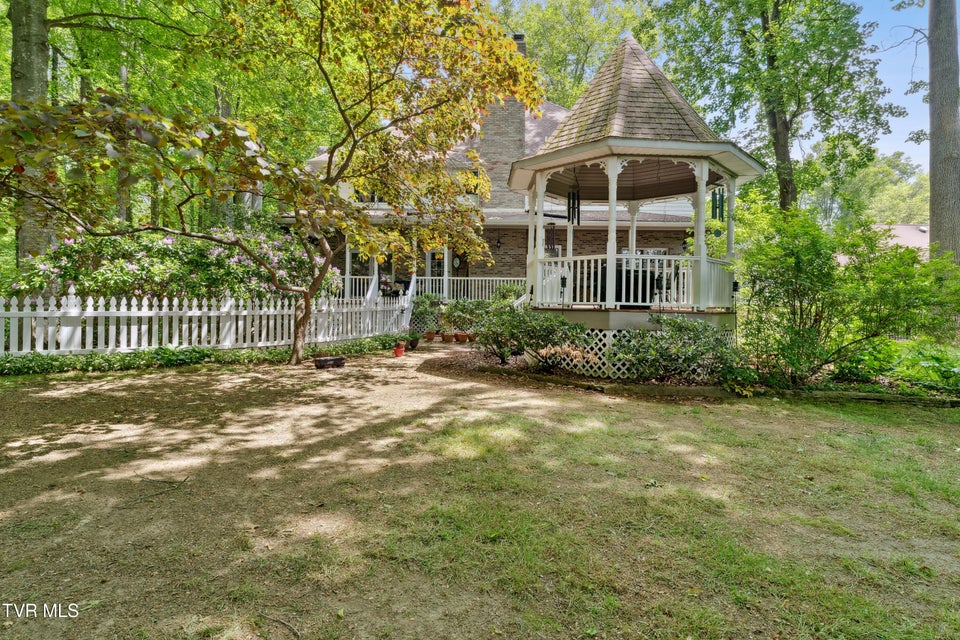 Photo #75: 3313 Victoria Court