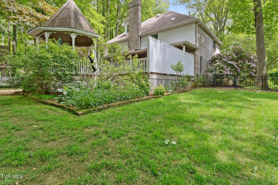 Photo #76: 3313 Victoria Court