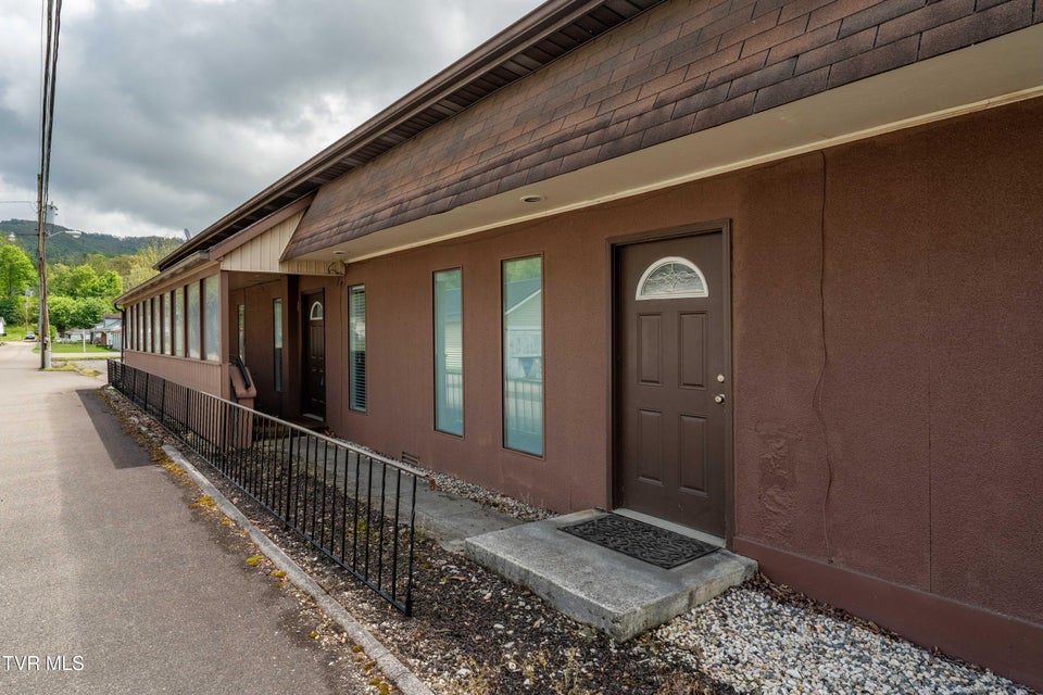 Photo #6: 212 Church Street
