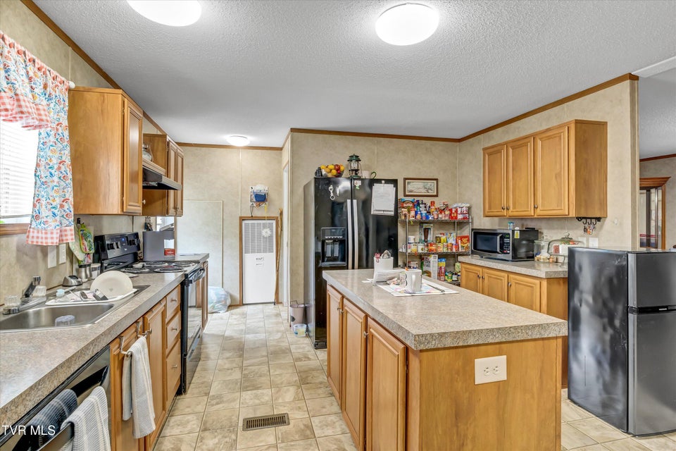 Photo #11: 6235 Tazewell Highway