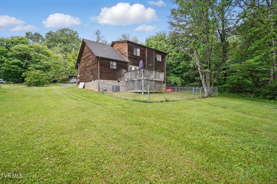 Photo #25: 904 Hanson Drive