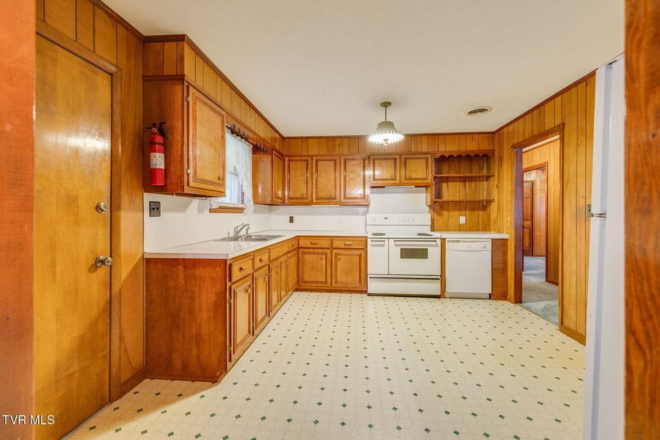 Photo #12: 1216 Skelton Bluff Road