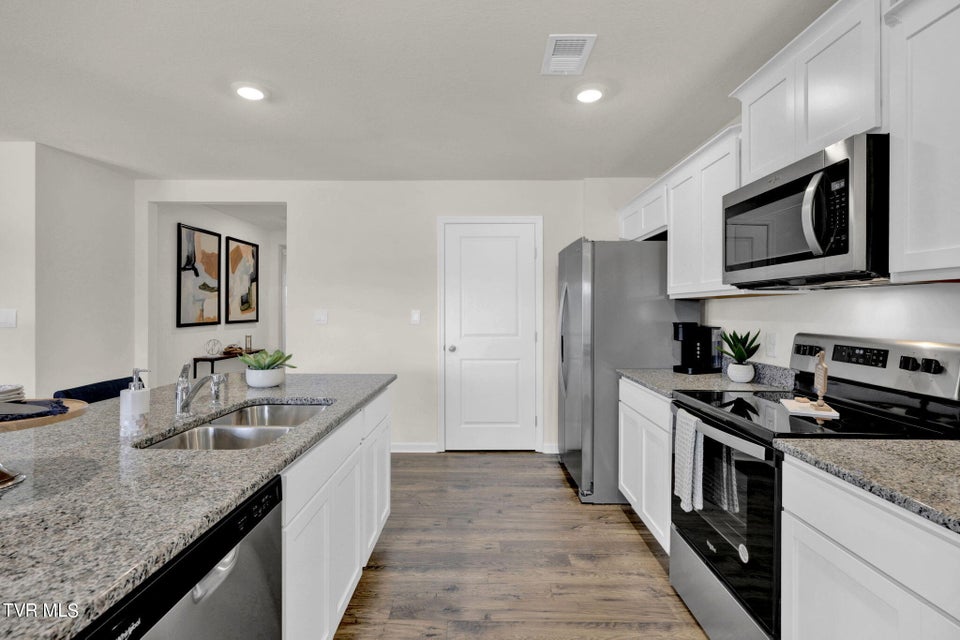 Photo #10: 188 Tanasqui Drive