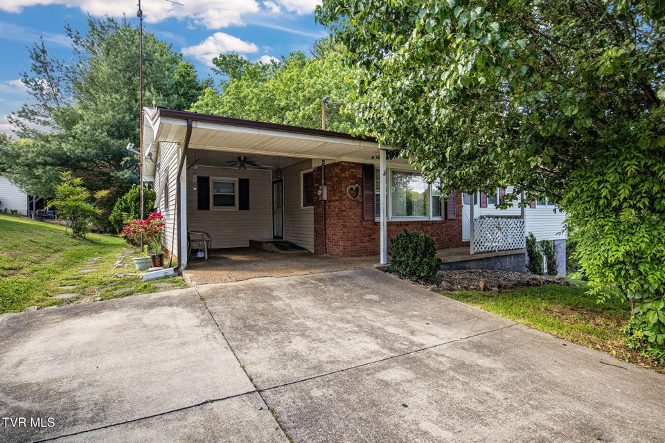 Photo #3: 295 Unaka Drive
