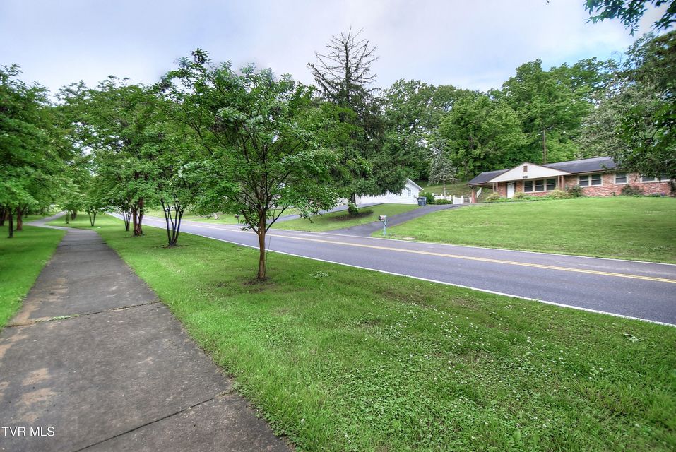 Photo #5: 416 Ridgefields Rd Road