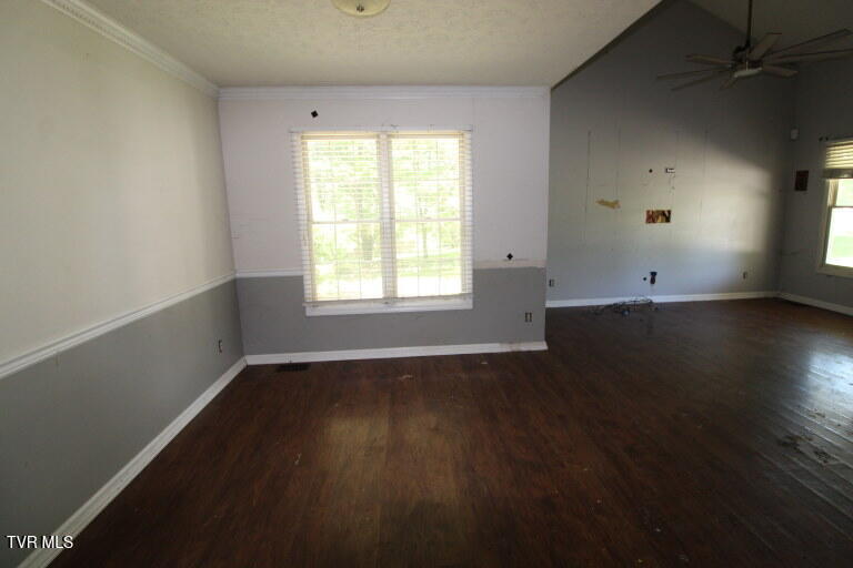 Photo #7: 405 Chelsea Circle