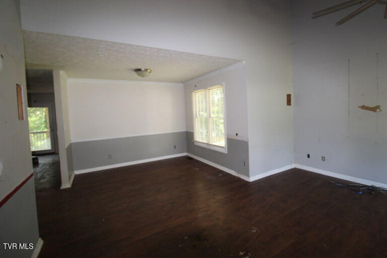 Photo #11: 405 Chelsea Circle