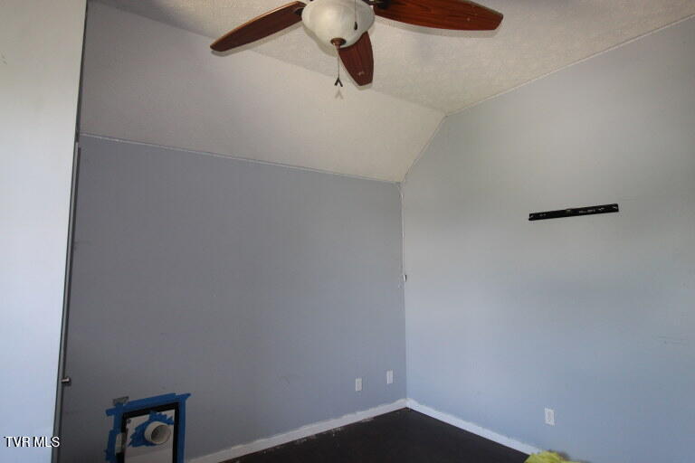 Photo #14: 405 Chelsea Circle