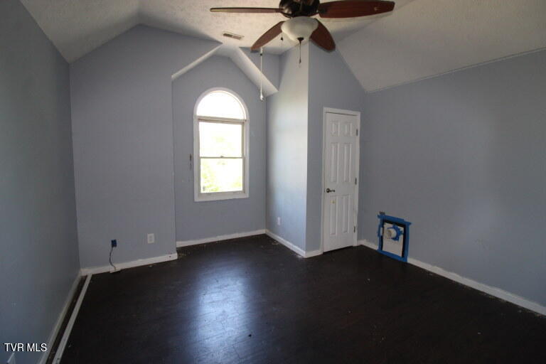 Photo #15: 405 Chelsea Circle