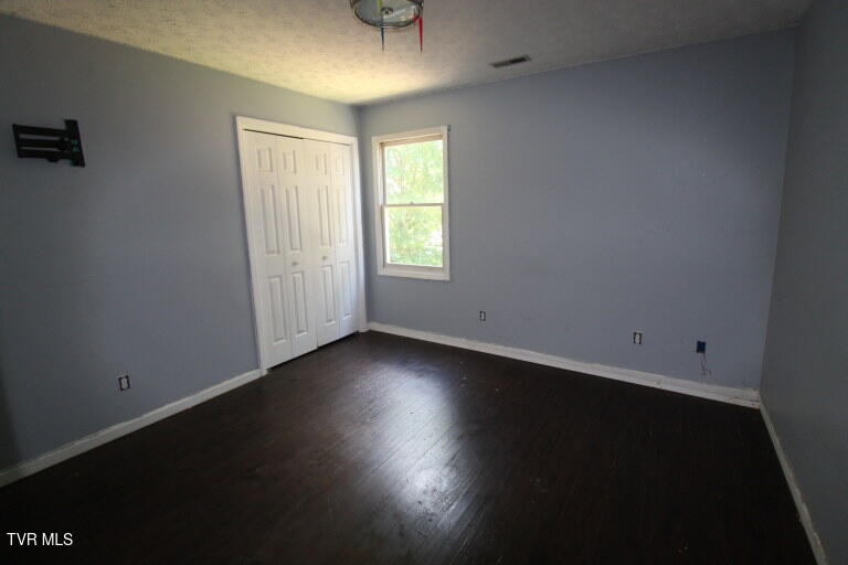 Photo #17: 405 Chelsea Circle
