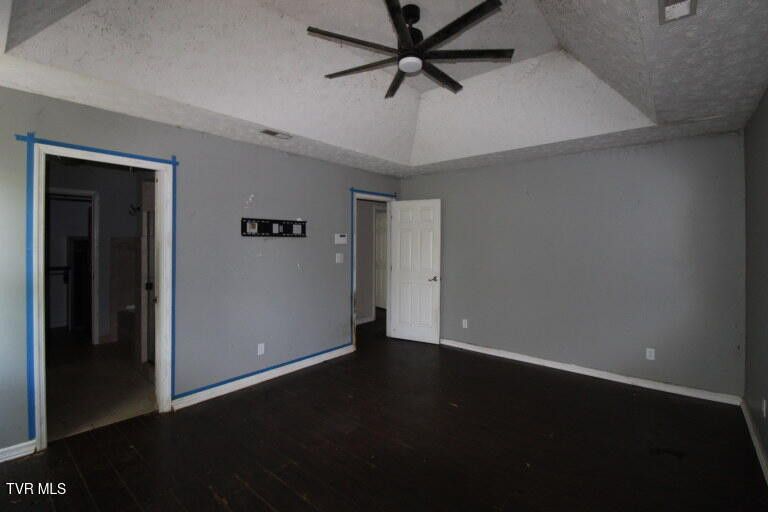 Photo #24: 405 Chelsea Circle