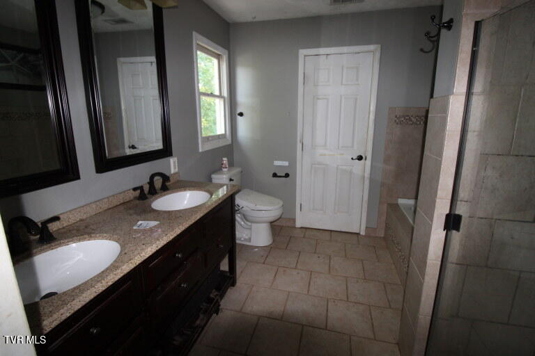 Photo #26: 405 Chelsea Circle