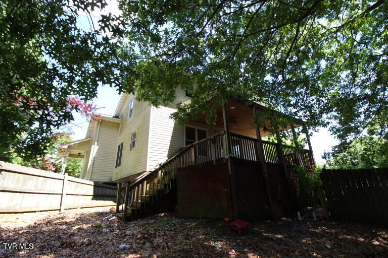 Photo #34: 405 Chelsea Circle