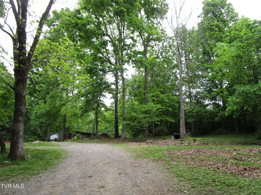 Photo #3: 110 Green Lane