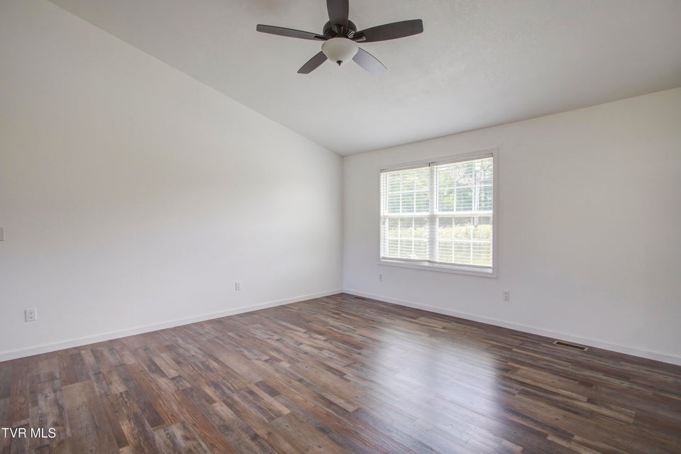 Photo #14: 6245 Snapps Ferry Road