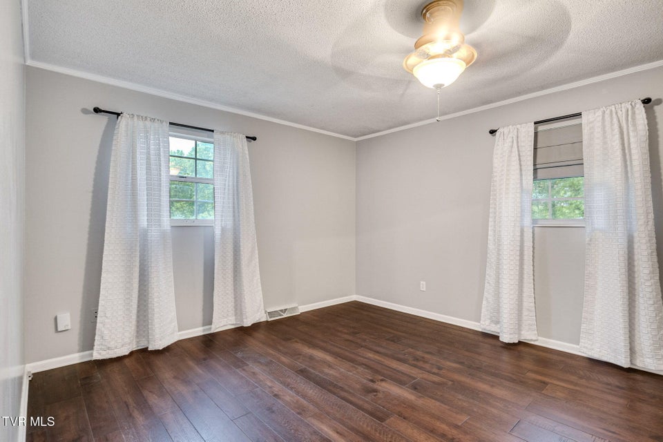 Photo #11: 1520 Sun Valley Drive