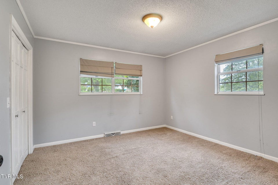 Photo #18: 1520 Sun Valley Drive