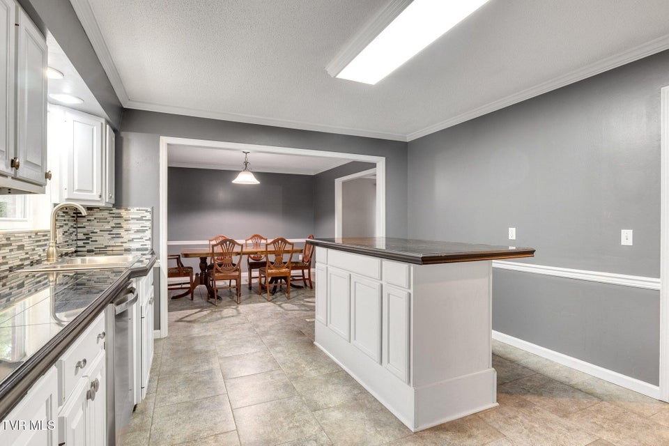Photo #9: 1520 Sun Valley Drive