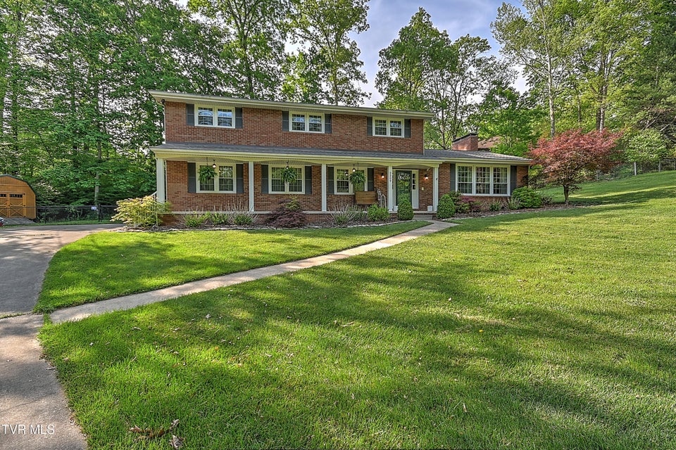 Photo #2: 2309 Oxford Court