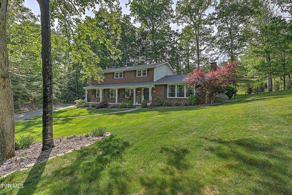 Photo #3: 2309 Oxford Court