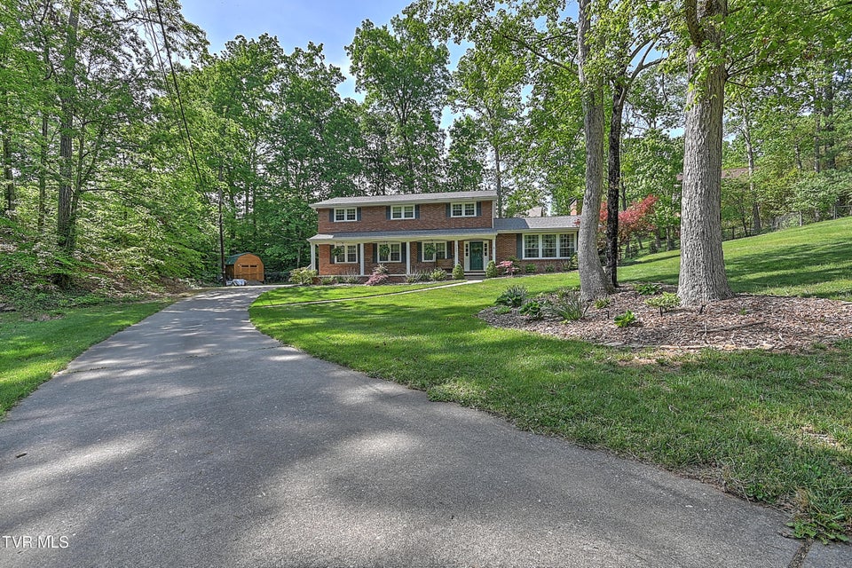 Photo #7: 2309 Oxford Court