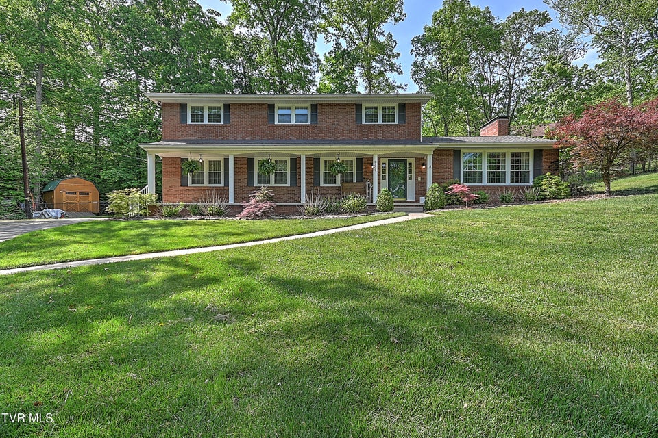 Photo #9: 2309 Oxford Court